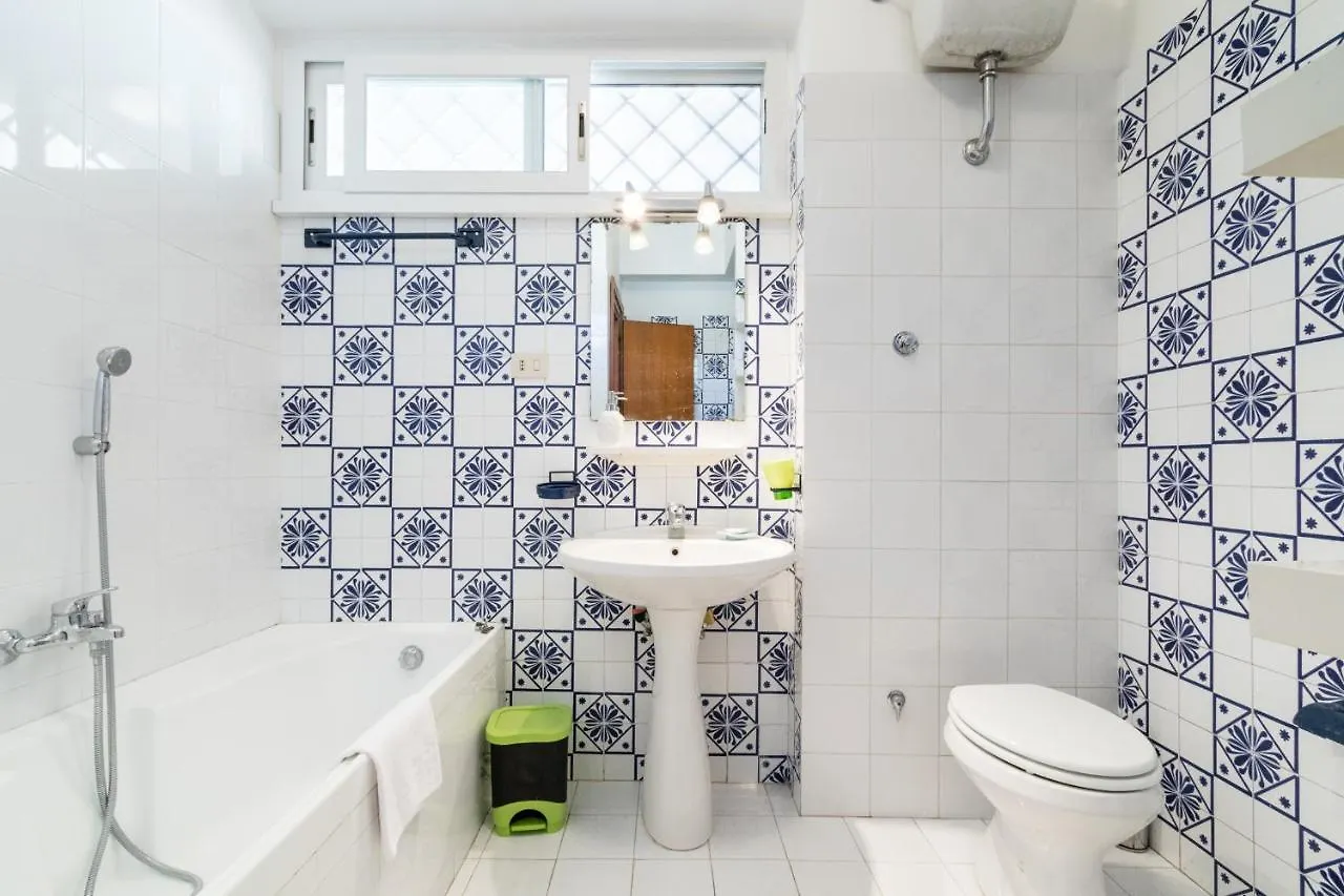 Monteverde Roof Terrace Apartment Rome