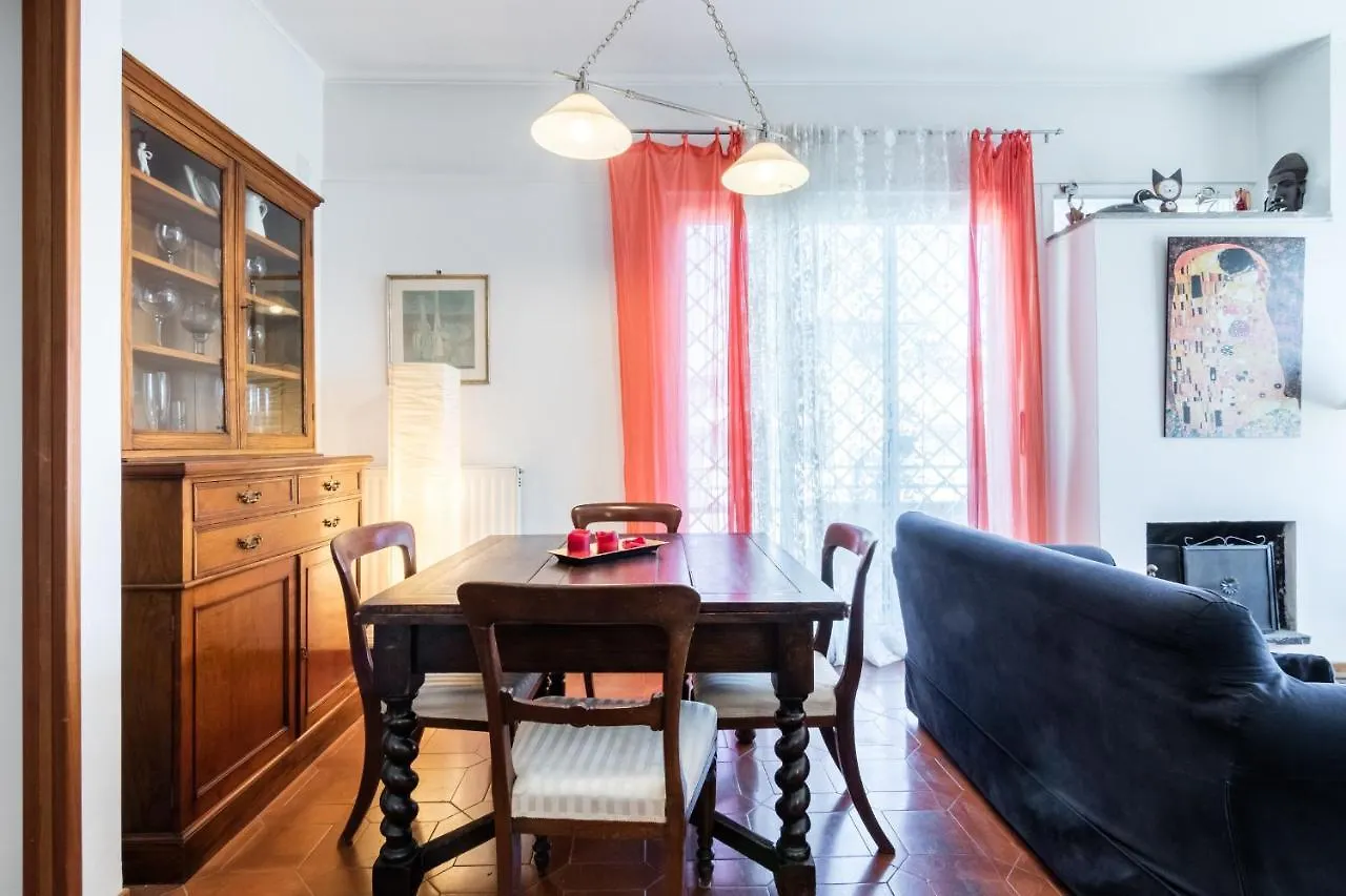 Monteverde Roof Terrace Apartment Rome